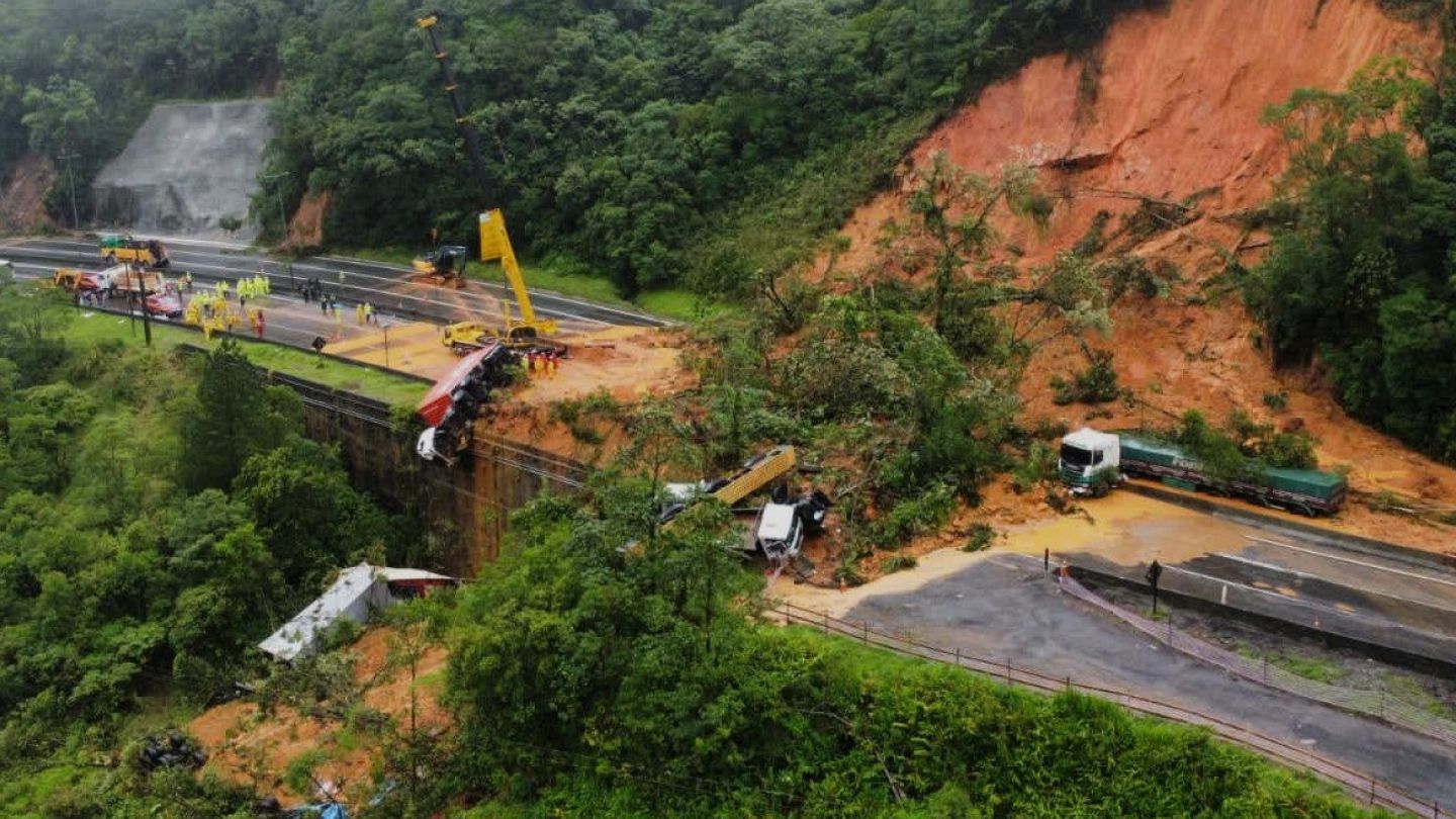 Brésil : Après de fortes pluies... un glissement de terrain fait au moins deux morts et des dizaines des disparus 