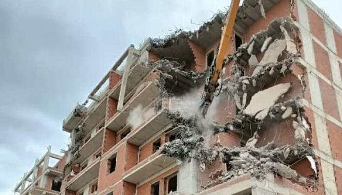 Vaste opération de démolition d’une promotion immobilière à l’est d’Alger