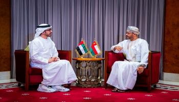 الشيخ عبدالله بن زايد خلال لقاء وزير خارجية سلطنة عُمان