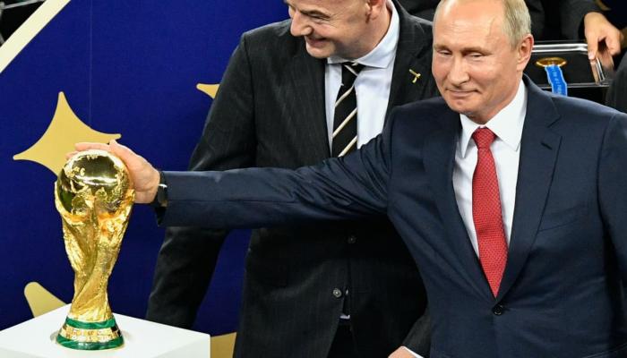 Poutine félicite la France et l’Argentine pour leur «jeu brillant»