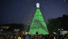 ویدئو | ساخت یک درخت کریسمس در لبنان با استفاده از ده‌ها هزار بطری پلاستیکی