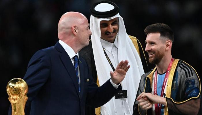 Le Bisht de Messi demandé pour un million de dollars