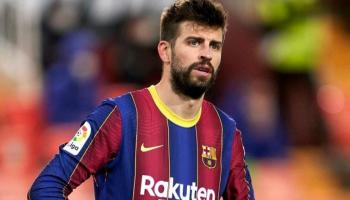 جيرارد بيكيه مدافع برشلونة السابق