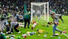 هواداران فوتبال ۱۴ هزار عروسک را به داخل زمین چمن پرتاب کردند!