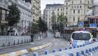İstanbul'da yılbaşı hazırlıkları: İstiklal caddesine çıkan yollar kapatıldı