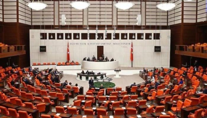 TBMM Anayasa Komisyonu Başkanlığı'na AKP'li Beyazıt seçildi