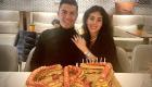 جشن تولد ۳۷ سالگی کریستیانو رونالدو در کنار نامزدش با کیک خاص