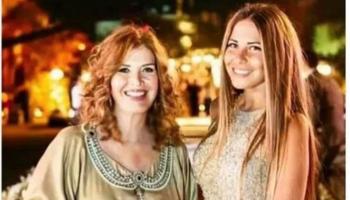 منة حسين فهمي ووالدتها الفنانة ميرفت أمين