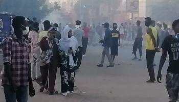 جانب من مظاهرات الإثنين بالخرطوم