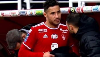 يوسف بلايلي لاعب استاد بريست