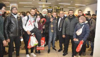 الطلاب المصريون العائدون إلى القاهرة