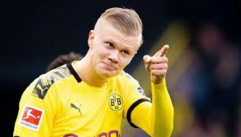 إيرلينج هالاند مهاجم بروسيا دورتموند