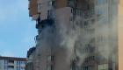 ویدئو | اصابت بقایای یک موشک به یک ساختمان مسکونی در کی‌یف