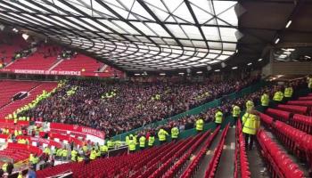 جماهير ليفربول في أولد ترافورد
