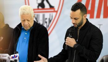 مرتضى منصور رئيس نادي الزمالك مع نجله أمير