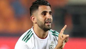 رياض محرز قائد منتخب الجزائر