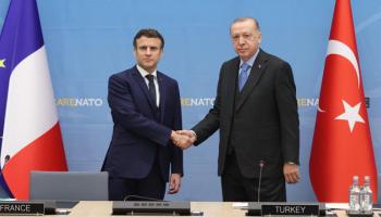 أردوغان وماكرون على هامش قمة الناتو