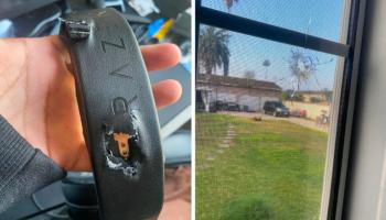 سماعات تنقذ حياة مراهق من رصاصة طائشة