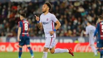 أوباميانج مهاجم برشلونة ضد ليفانتي