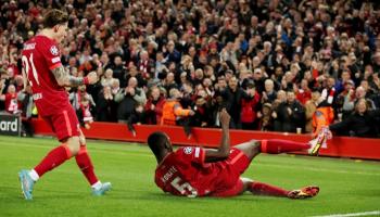 احتفال إبراهيما كوناتي لاعب ليفربول 