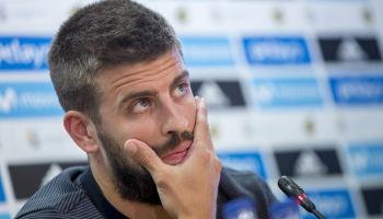 جيرارد بيكيه مدافع برشلونة