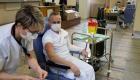 Covid-19 en France : Le nombre de contaminations et hospitalisations continue à baisser 
