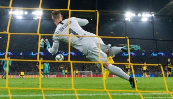 تير شتيجن حارس برشلونة