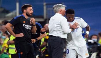 فينيسيوس جونيور وكارلو أنشيلوتي