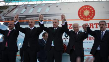 أردوغان أثناء افتتاحه المطار 