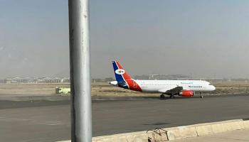 مغادرة أول طائرة يمنية من مطار صنعاء بموجب الهدنة الأممية