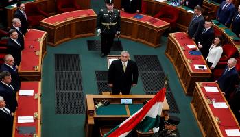فيكتور أوربان يؤدي اليمين الدستورية أمام البرلمان المجري