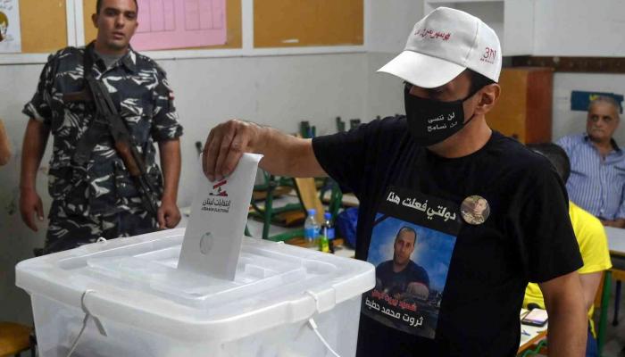 Lübnan'da Hizbullah ve müttefikleri parlamentoda çoğunluğu kaybetti!