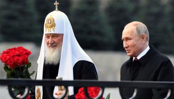 الرئيس الروسي فلاديمير بوتين وبطريرك الكنيسة الروسية كيريل الأول