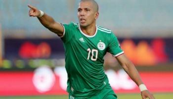 سفيان فيغولي لاعب منتخب الجزائر
