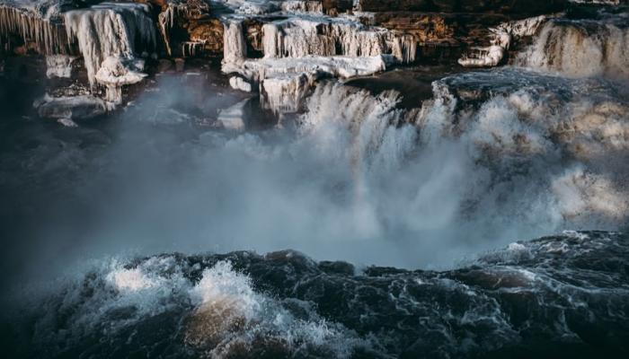 شلالات Hukou Waterfall