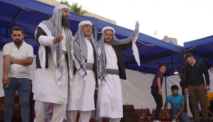 عرض فلكلوري في مهرجان تراث الموصل