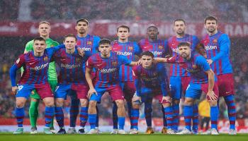 لاعبو برشلونة 