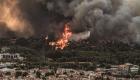 حرائق تهدد المنازل في أثينا‎‎.. والطائرات تشارك بالإطفاء