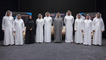 محمد بن زايد يستقبل فريق مشروع الإمارات لاستكشاف القمر