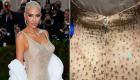 Kardashian'ın, o elbiseye zarar verdiği iddia edildi!
