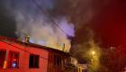 Tekstil atölyesinde yangın: 2 ev kül oldu