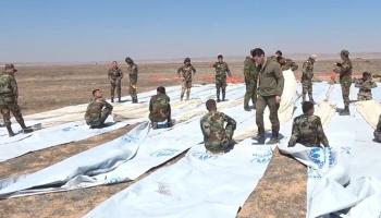 عناصر من قوات النمر السورية ومظلاتهم