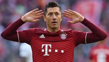 ليفاندوفسكي مهاجم بايرن ميونيخ هدف برشلونة الرئيسي 