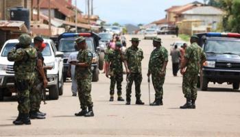 ضباط بالجيش النيجيري - رويترز