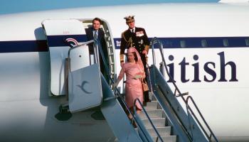 الملكة خلال إحدى رحلاتها السابقة