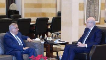 جانب من لقاء رئيس الحكومة ووزير الخارجية الذي أعلن بعده عن موقف لبنان الرسمي