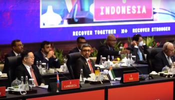 جانب من مشاركة الشيخ عبدالله بن زايد آل نهيان في الاجتماع