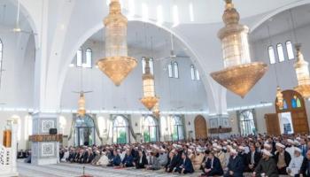 الرئيس السوري يؤدي صلاة عيد الأضحى في مدينة حلب