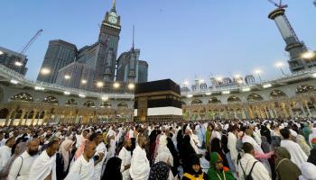 الحجاج يؤدون طواف الإفاضة