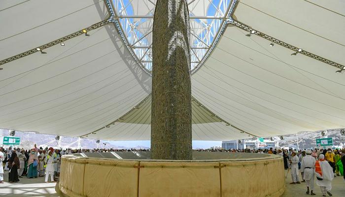 الحجاج أثناء رمي الجمرات